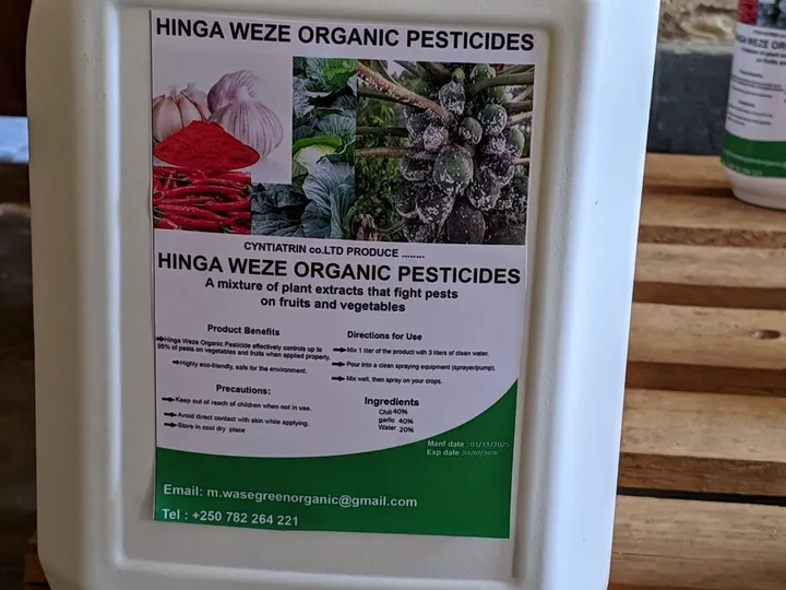 Close-up of the HINGA WEZE label with directions and ingredients
